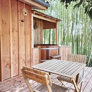 maisonette-et-spa-bois.hotels-rhonealpes.com/