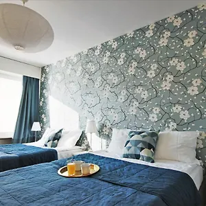 stay-here-apartment-kamppi.tophotelshelsinki.com/